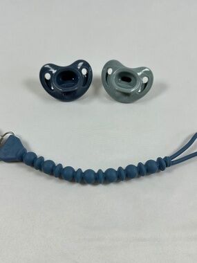 Nuk Pacifiers, First Choice Comfy, Blue and Teal, Itzy Ritzy Pacifier Tether 0-6